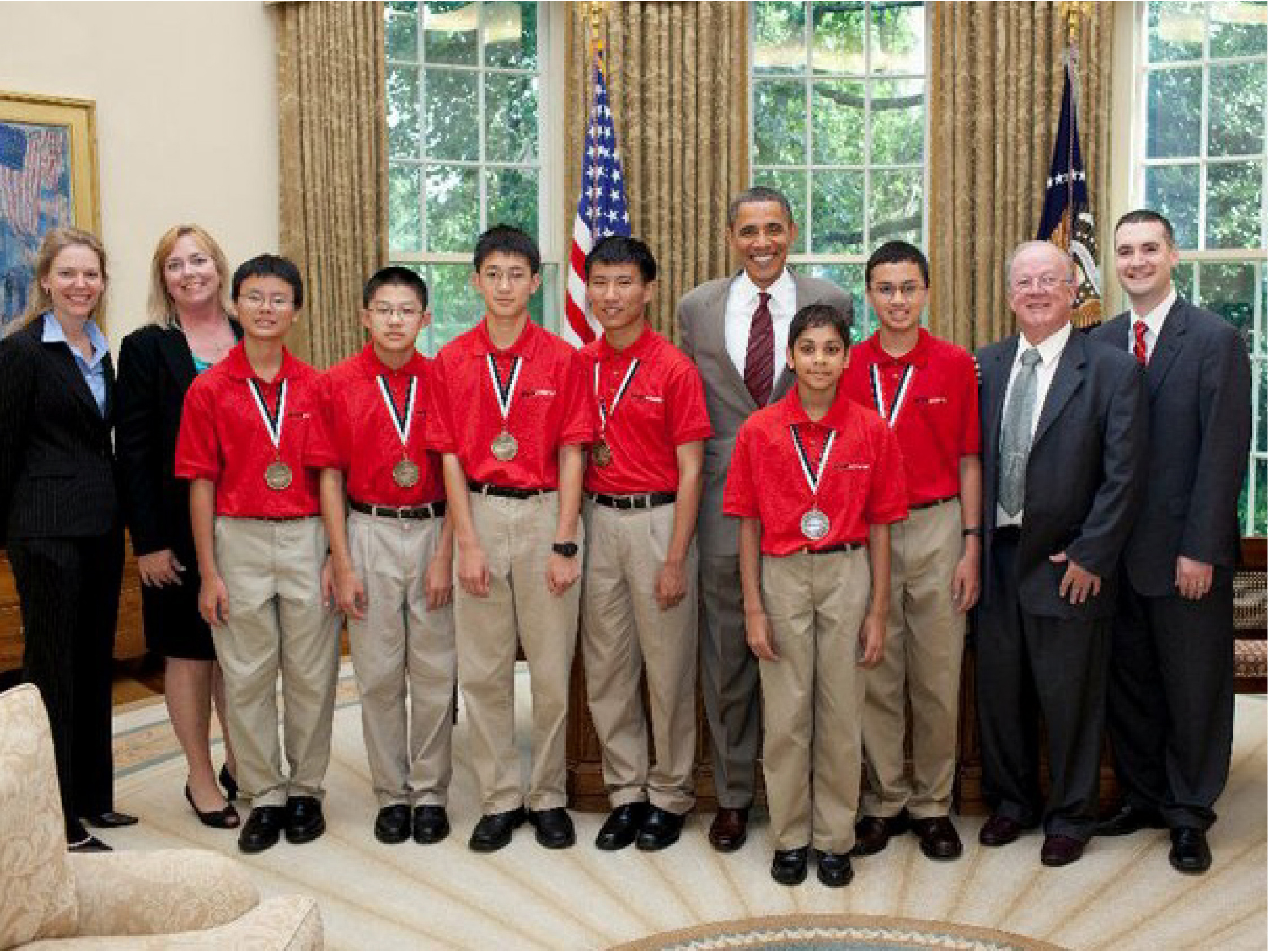 Students with Obama